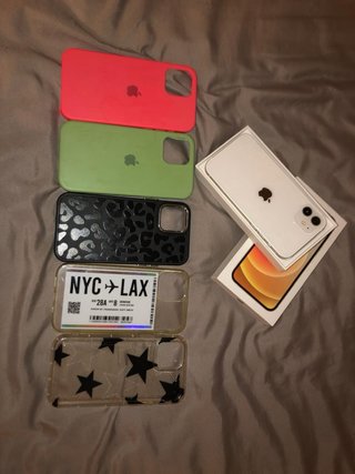 iPhone 12 Apple