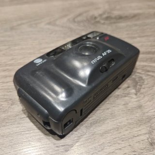 Fotocamere vintage MINOLTA Riva AF35 e Minolta 130