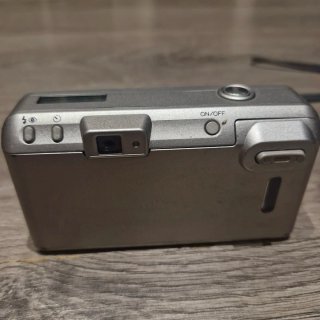 Fotocamere vintage MINOLTA Riva AF35 e Minolta 130