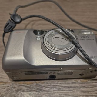 Fotocamere vintage MINOLTA Riva AF35 e Minolta 130