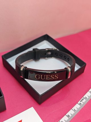 Pulsera Guess Hombre Acero y Goma Ajustable