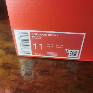 Nike Court Royale T45 Blancas y Negras