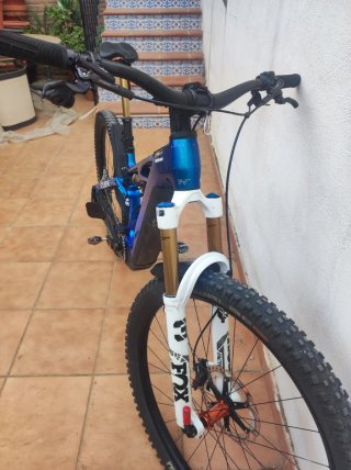 Bicicleta Eléctrica Cube Action Team 2025 talla M