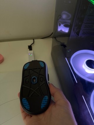 LAMZU Thorn V2 White – 8000Hz Pro Gaming Mouse