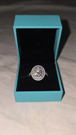 Anillo de compromiso con doble halo