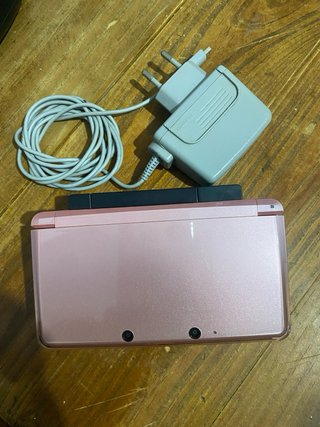 Nintendo 3DS Rosa con Cargador