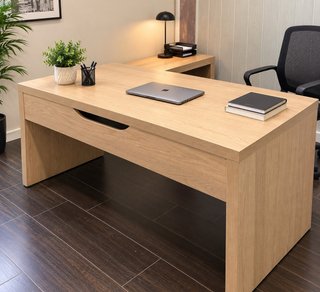 Escritorio Ikea madera claro