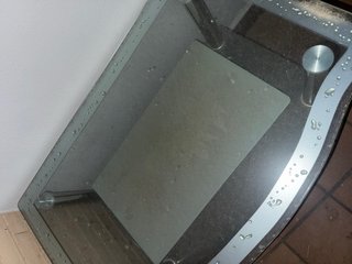 Mesa de cristal y metal para TV