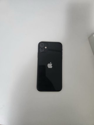 iPhone 11 Negro 128GB (Incluye caja original)