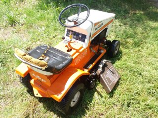 Tractor/Cortacésped antiguo para coleccionistas