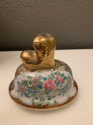 Jarrón de porcelana China con tapa