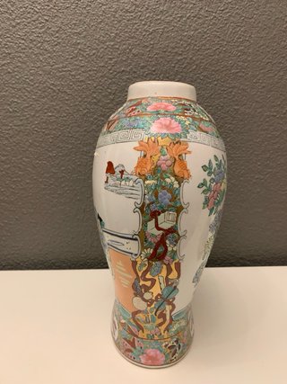 Jarrón de porcelana China con tapa