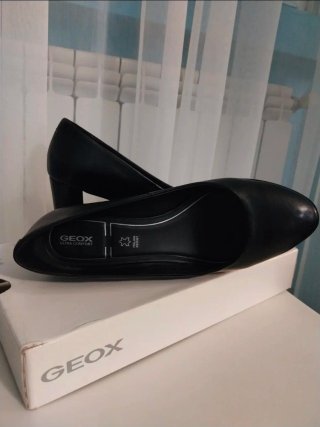 Scarpe Geox donna tacco nero