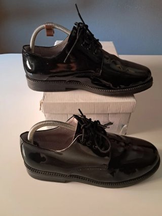 Zapatos cordones charol negros talla 39