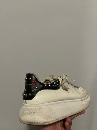 Alexander McQueen Sneakers Borchie Oversized