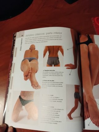 Libro ANATOMÍA DIBUJANTES DE FANTASIA