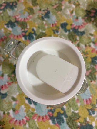 Jarra de agua 1L con tapón