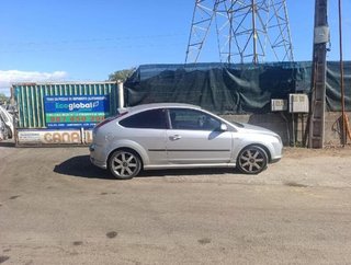 Paragolpes delantero 4m5117757a ford focus 241771