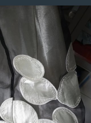 Vestido de fiesta lunares blanco y negro
