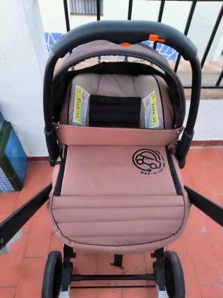 Carro de bebé completo