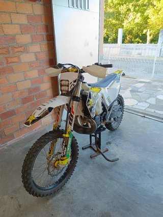 Husqvarna TE 300i Enduro Moto