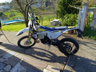 Husqvarna TE 300i Enduro Moto