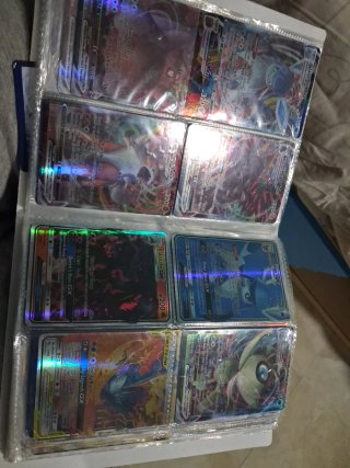 Álbum de cartas Pokémon coleccionable