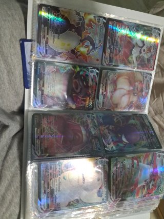Álbum de cartas Pokémon coleccionable