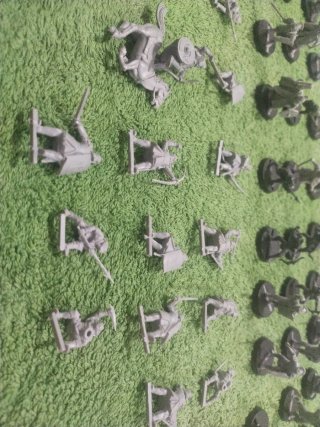 Figuras de guerra en miniatura