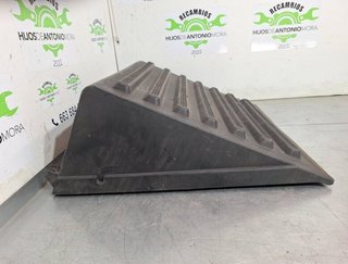 Volvo 99565 tapa bateria 20518311. 20507252 fh 13
