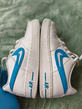 Zapatillas Nike Air Force 1 Blancas y Azules