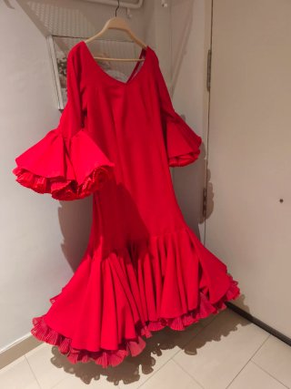 Traje Flamenca Talla 50 modificado a 46 Rojo