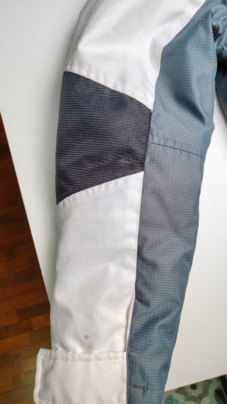 Giacca da sci donna. Bianco nero grigio. Colle.