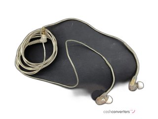 in-ear shure se215