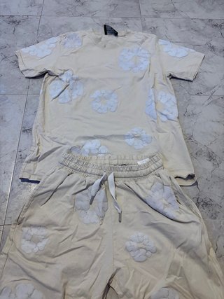 Conjunto Camiseta y Pantalón Corto Nubes