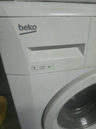 Lavavajillas Siemens y Lavadora Beko 7 kilos