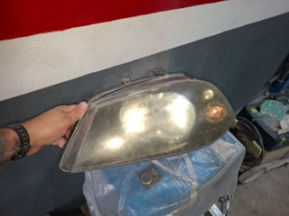 Faro delantero izquierdo Seat Ibiza 6L