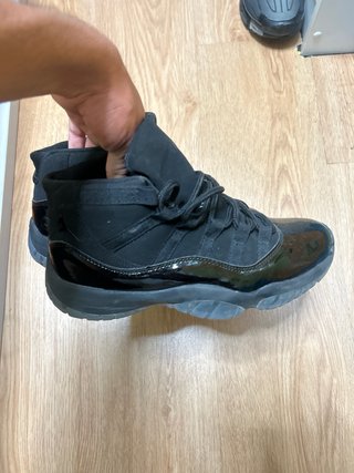 Jordan 11 Negras