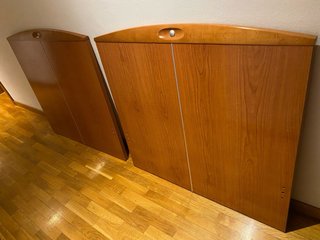 Dos cabeceros de madera