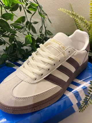 Zapatillas Adidas Spezial Beige Blancas