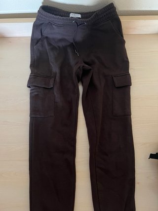 Pantalón chándal cargo marrón