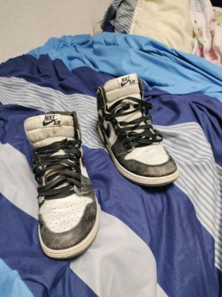 Jordan Blancas y Negras