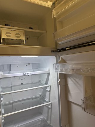 Nevera LG con congelador superior