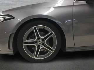 MERCEDES-BENZ Clase A 180 AMG Line
