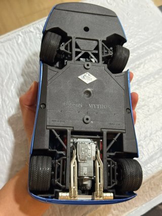 Ferrari Mythos – Guiloy 1:18