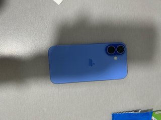 iPhone 16 Azul/Morado