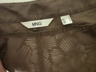 Blusa cruzada marrón talla M