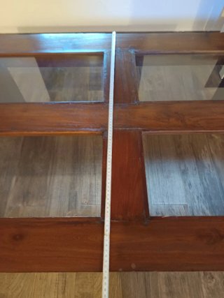 Mesa de madera maciza con cristal