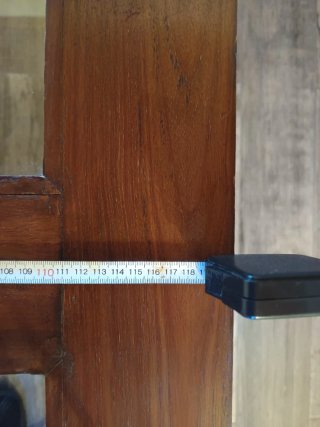 Mesa de madera maciza con cristal