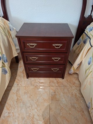 2 camas madera 90cm + mesita noche